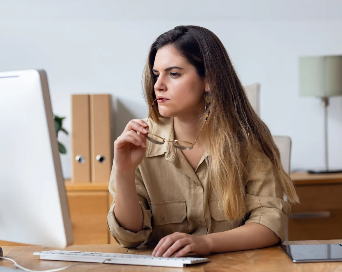 A diferença entre organizar documentos e gerir crédito